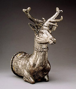 Smithsonean Deer statue